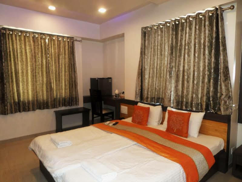 Fabhotel Imperio - Nr Baner Hill Pune Exterior foto
